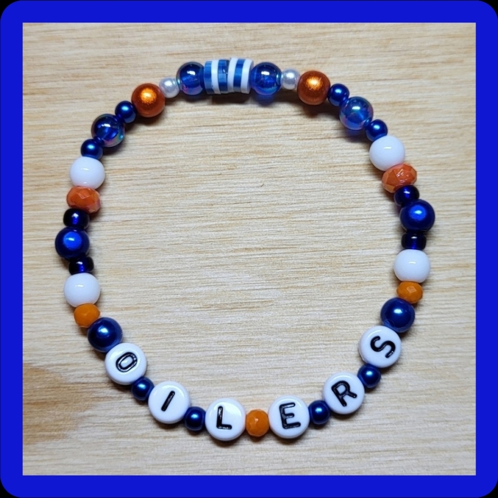 Oilers Friendship Bracelet, Size 7.5"